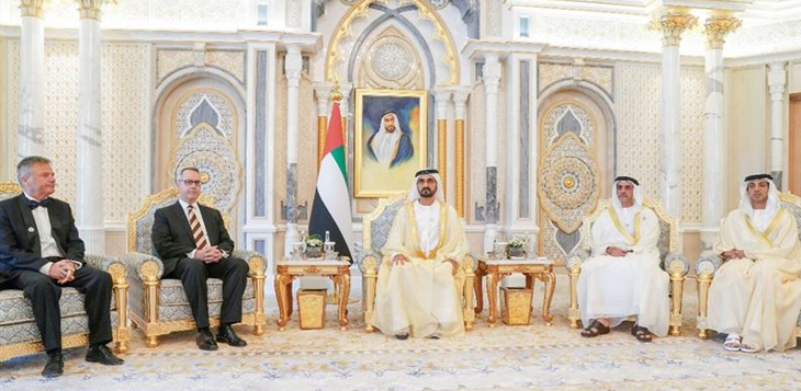 محمد بن راشد يتسلم أوراق اعتماد عدد من سفراء الدول الصديقة