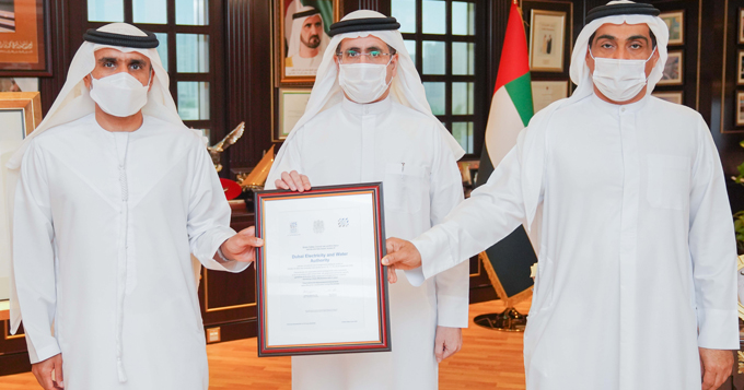 هيئة كهرباء ومياه دبي أول مؤسسة في منطقة الشرق الأوسط تلبي المعايير العالمية لمجلس السلامة البريطاني لتدابير الوقاية من فيروس كوفيد-19