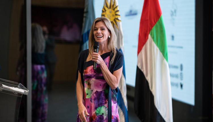 سيدة أوروغواي الأولى تفتتح معرضا خاصا أثناء زيارتها إكسبو 2020