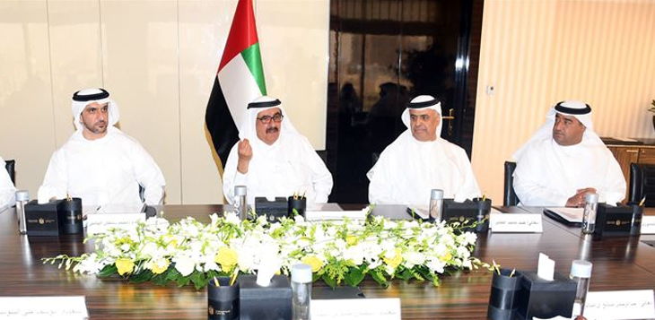 حمدان بن راشد يشيد بمعدلات الالتزام الضريبي الذاتي