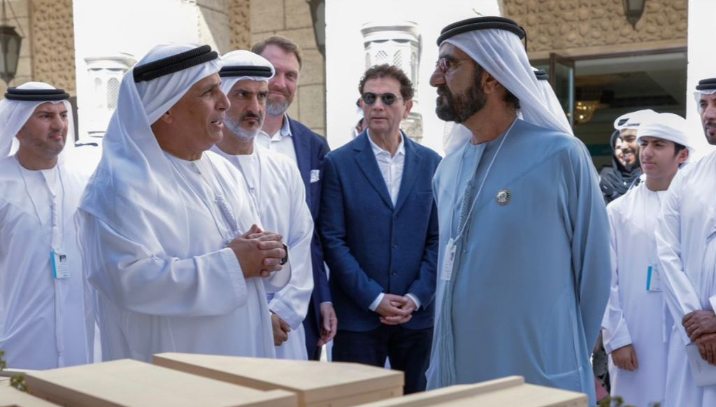 محمد بن راشد يعتمد تصميم محطات التاكسي الجوي في دبي