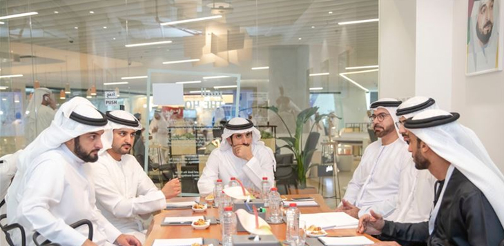 حمدان بن محمد يتابع آليات عمل وتوجهات مجالس دبي للمستقبل
