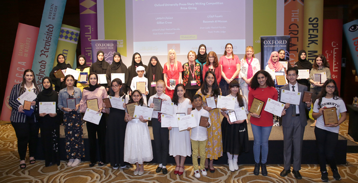 مهرجان طيران الإمارات للآداب يحتفل بالفائزين الصغار  في مسابقة دار جامعة أكسفورد للطباعة  والنشر لكتابة قصة