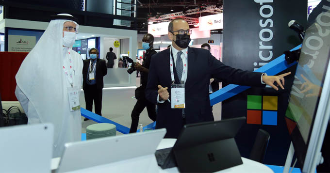 العضو المنتدب الرئيس التنفيذي لهيئة كهرباء ومياه دبي يلتقي بعدد من مسؤولي المؤسسات المحلية والعالمية المشاركة في أسبوع جيتكس للتقنية 2020