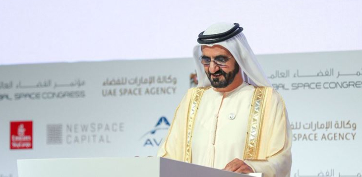 محمد بن راشد يوجه بتطوير أول قمر صناعي عربي مشترك بأيدي العلماء العرب