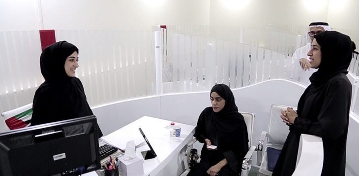 وزيرة تنمية المجتمع تنجز طلبات الجمهور عبر نوافذ خدمة المتعاملين