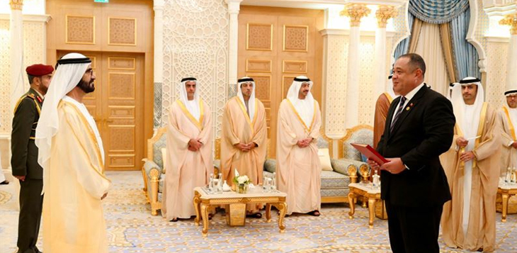 محمد بن راشد يتسلم أوراق اعتماد عدد من سفراء الدولة الصديقة