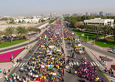 15,000 يشاركون في مسيرة دبي العطاء