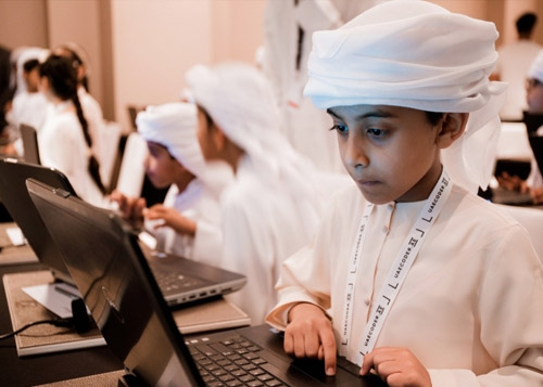 تنفيذ «المبرمج الإماراتي» عبر «التعليم عن بعد»