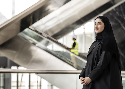 موانئ دبي العالمية توفّر الخبرات العملية للطلبة المواطنين ضمن تخصّصاتهم