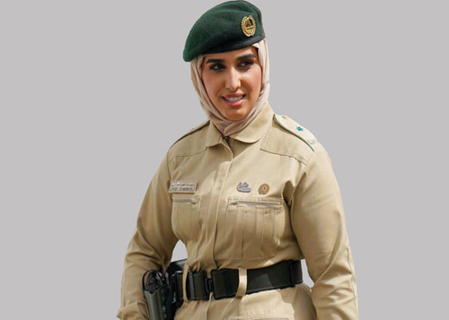 نوف أهلي: فخورة بعملي في شرطة دبي ضابطاً مناوباً