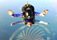 فاطمة تتحدى الشلل الدماغي وتحقق 97 % في الثانوية