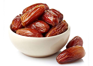 لماذا نبدأ الإفطار بحبة تمر؟